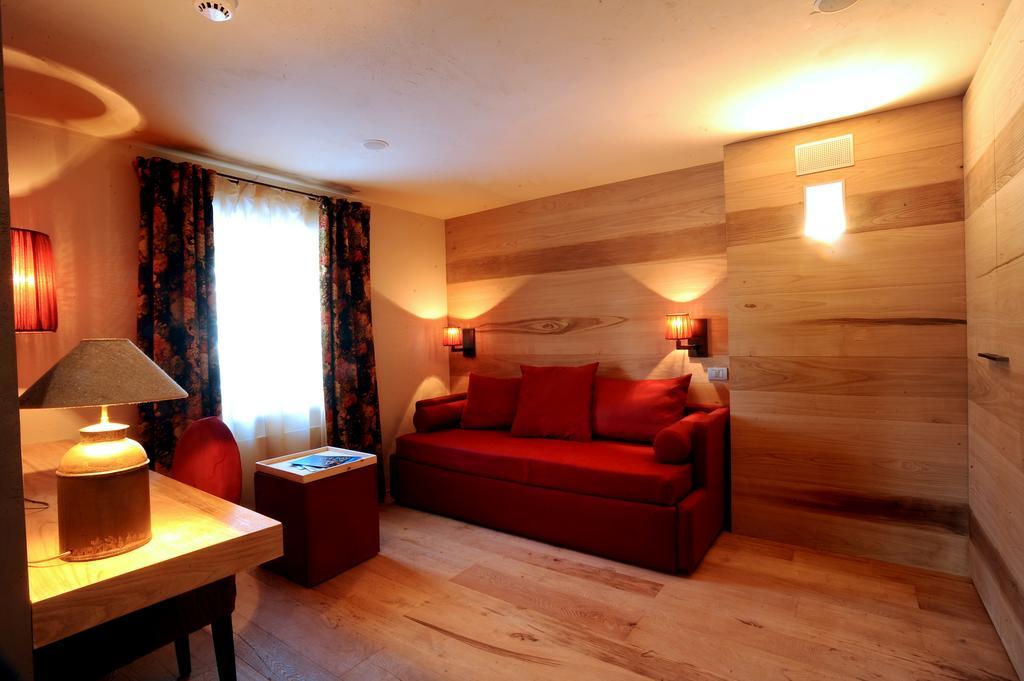 Chalet Eden Eco Hotel, Restaurant & Wellness La Thuile Exterior photo